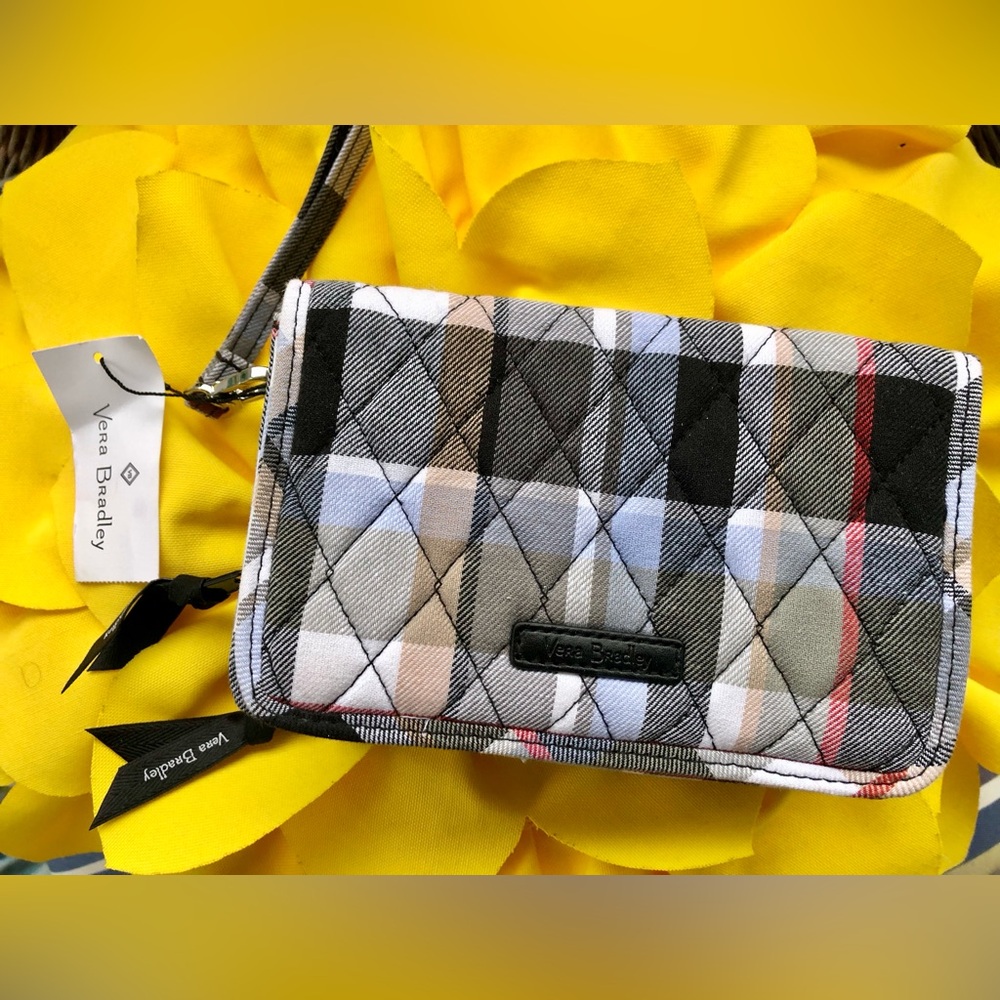 NWT Vera Bradley 3 in 1 Cross Body Wallet w/extra strap